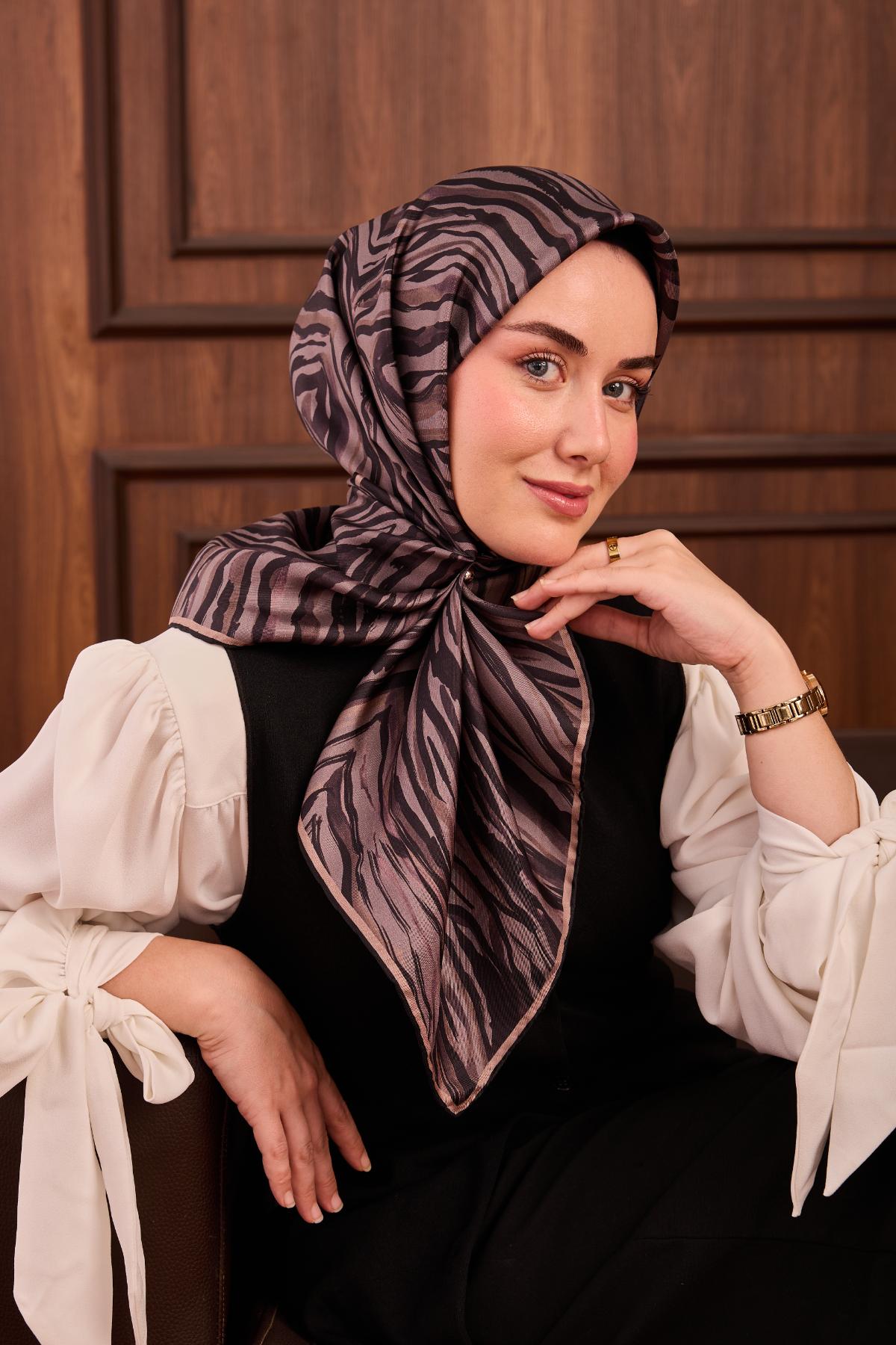 Yeni Sezon Twill İpek Eşarp 11495-01 - İthalesarponline.com - Yeni Sezon Twill İpek Eşarp - Silk Home