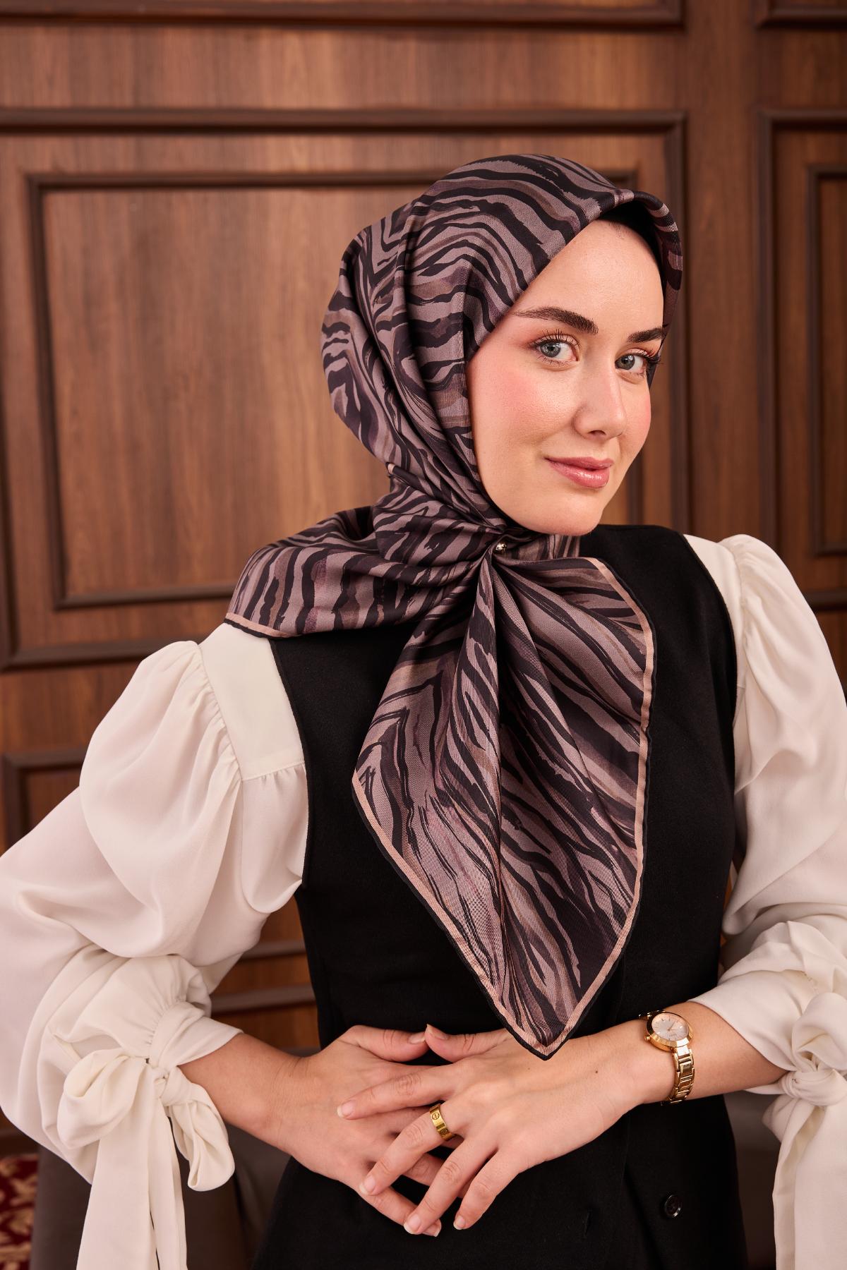 Yeni Sezon Twill İpek Eşarp 11495-01 - İthalesarponline.com - Yeni Sezon Twill İpek Eşarp - Silk Home