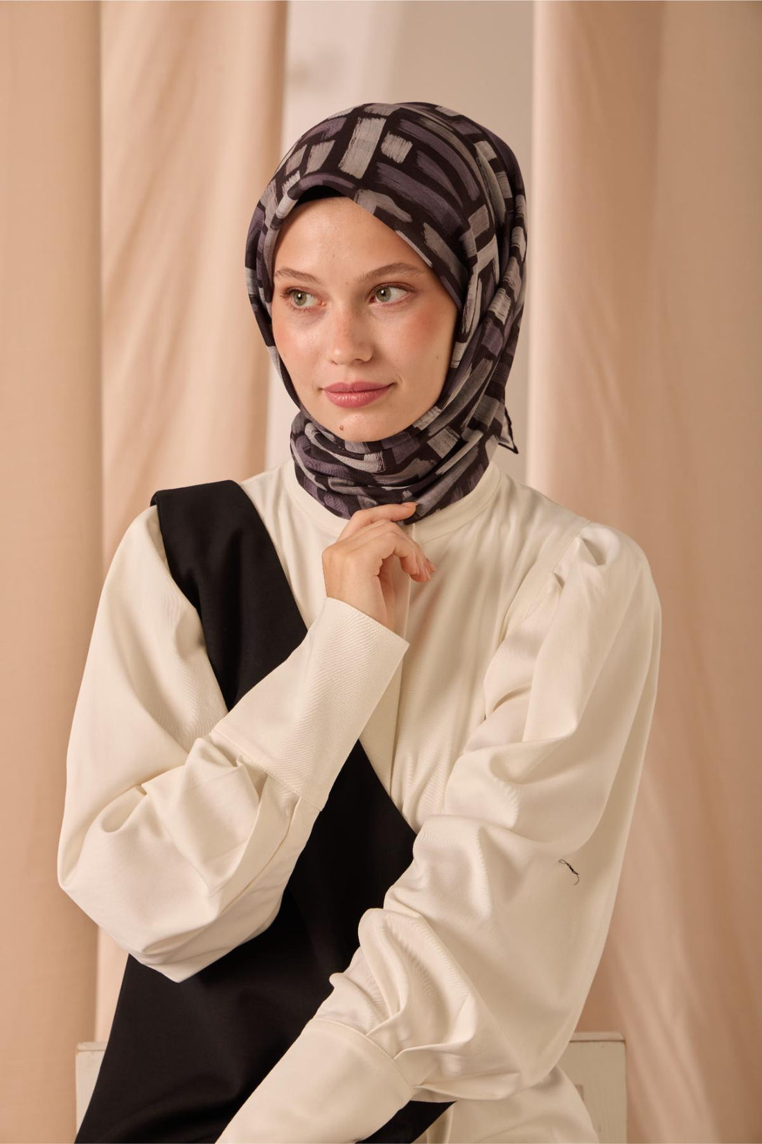 Silk Home Soft Eşarp 73096-01 - İthalesarponline.com - Soft Eşarp - Silk Home